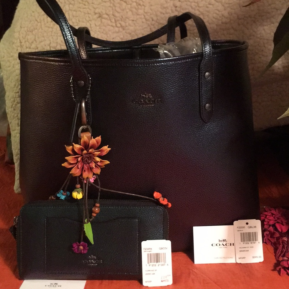 Coach Hologram purse and wallet